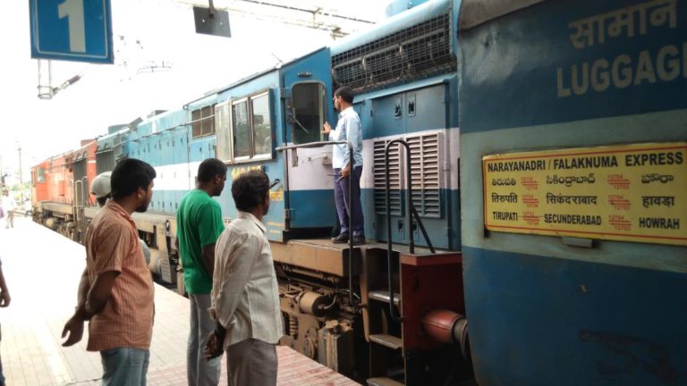QUORA Falaknuma expresses 12704 timetable and schedule