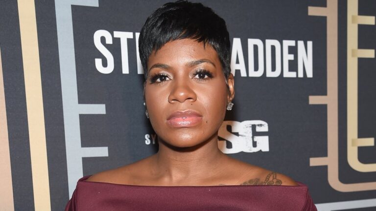 Where does Barrino fantasia live and what is the value of the house?