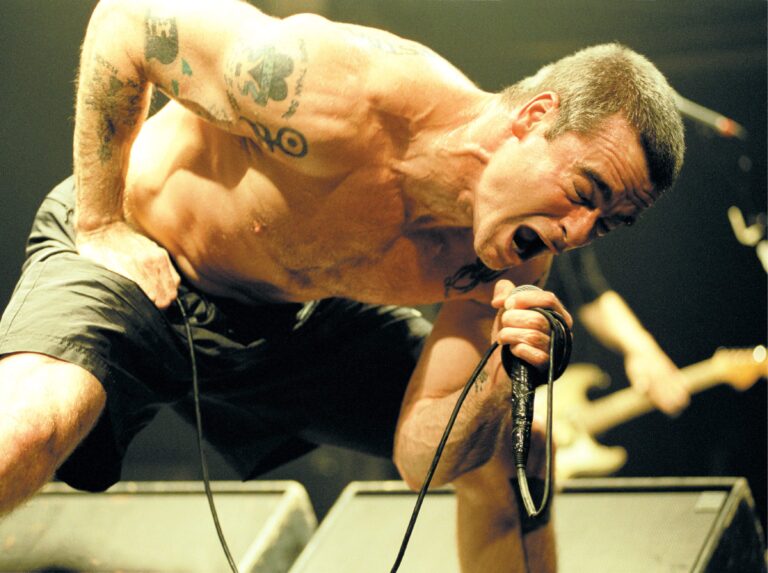 Henry Rollins Clean Qantas 2021 & Income – How much did he get?